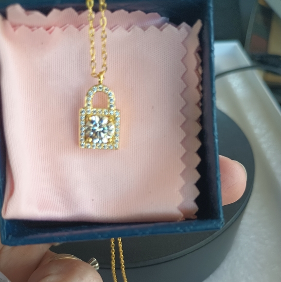 Certified 1ct. Moissanite Lock Necklace - Picture 14 of 14